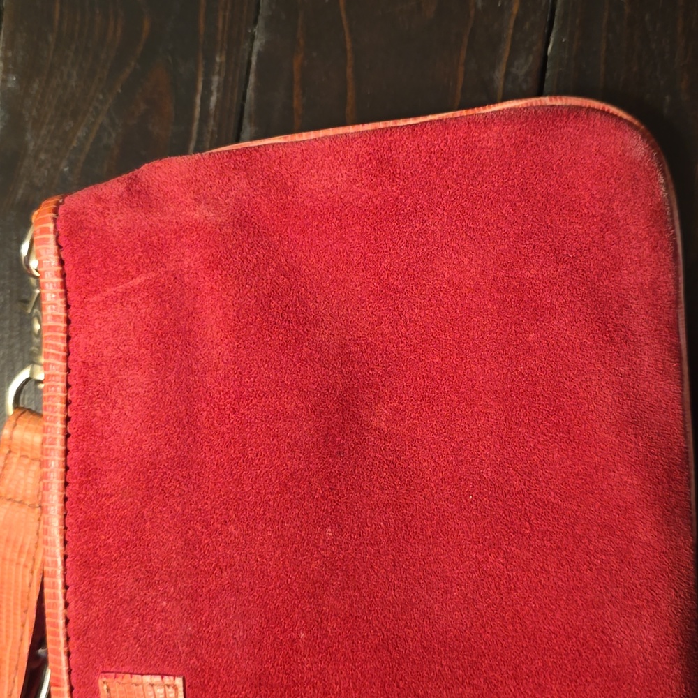 Isabella Fiore Suede Pink Bow Clutch/Wristlet - Picture 6 of 17